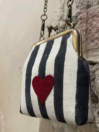 Mati Accessories HEART STR BLACK COIN CLUTCH