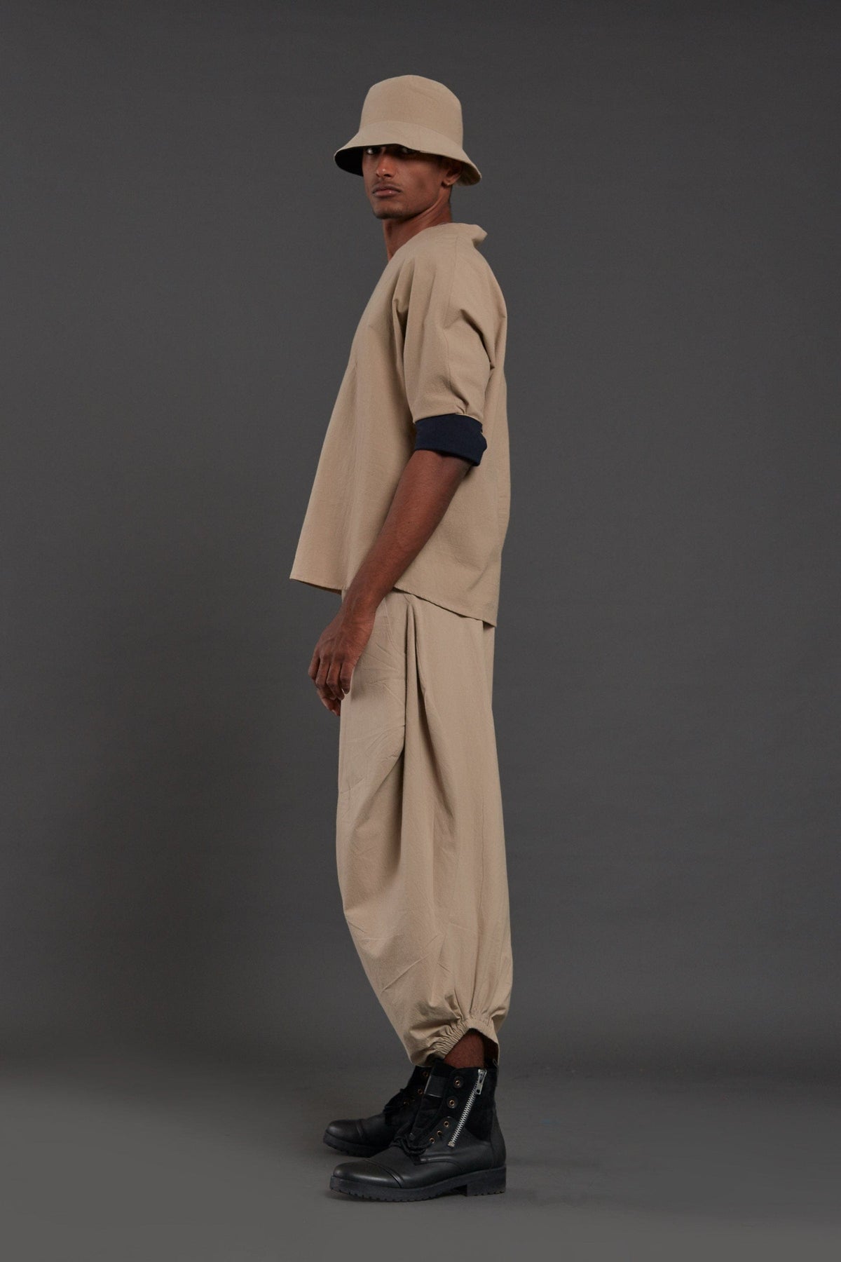 Mati SET Beige Overlap Baggy Set