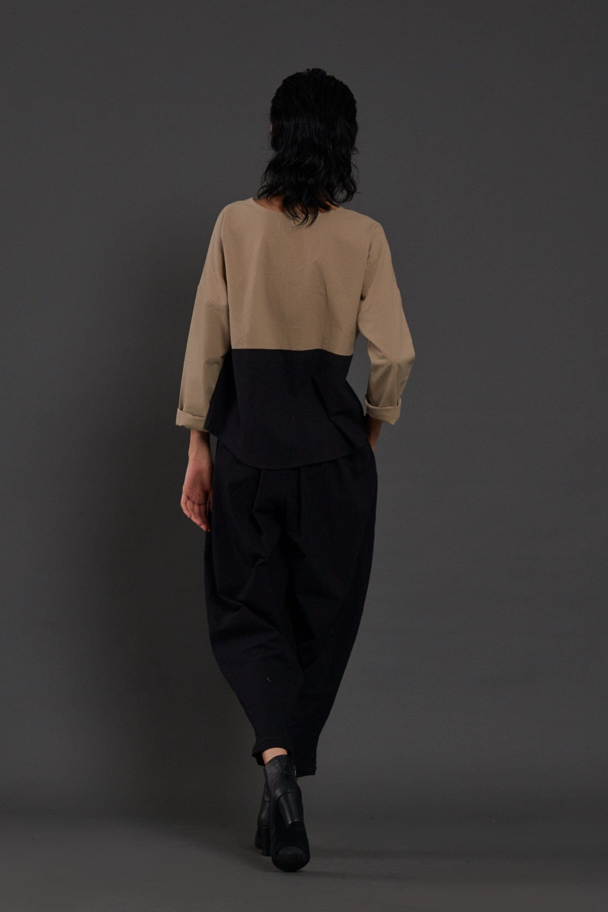 Mati Shirts & Tops Beige & Black Rekin Top