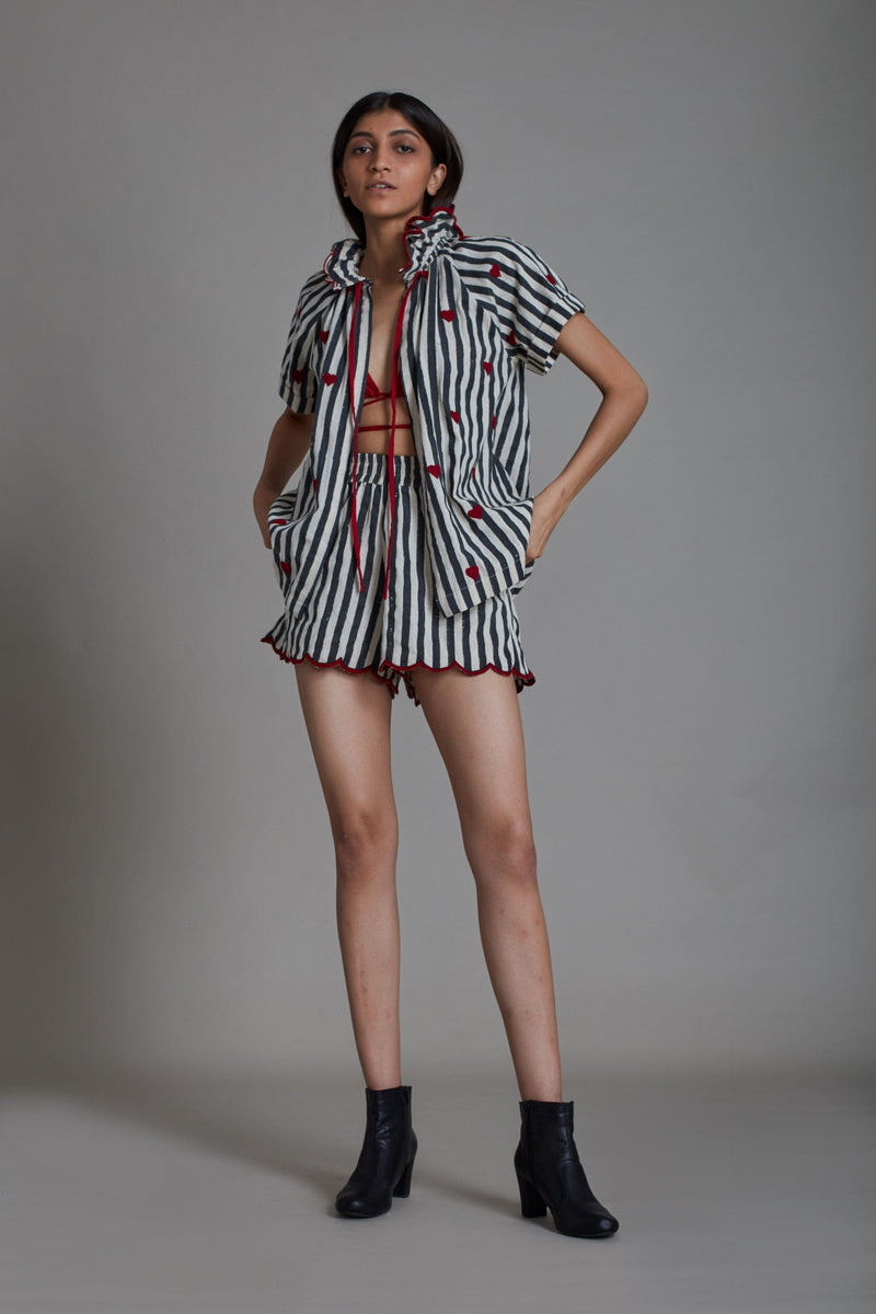 Mati TOPS STRIPE TORA SHIRT - BLACK WITH RED HEART